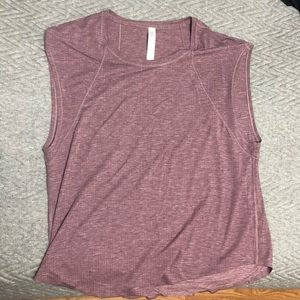 NWOT Lululemon Mauve 6 short sleeve top